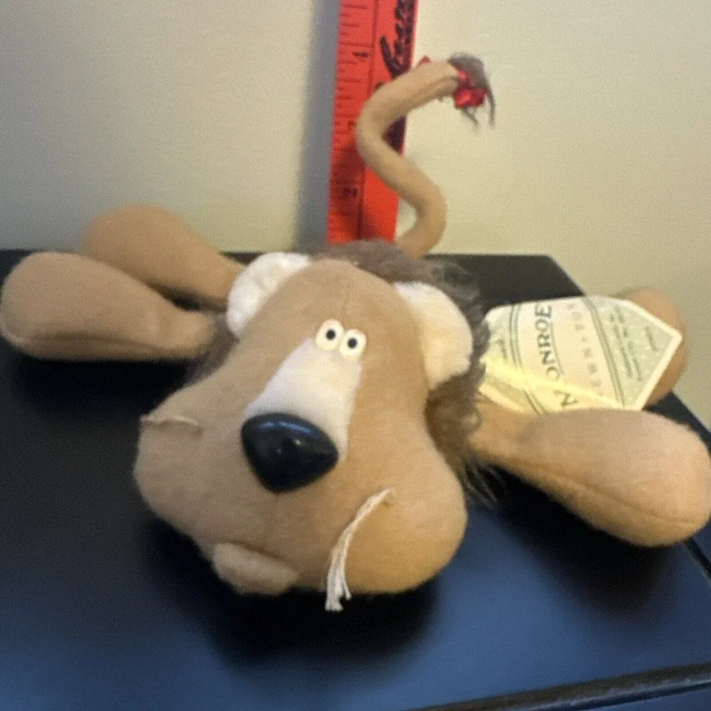 Vintage 1985 Hallmark Monroe the Lion Friend‎ of Rodney Reindeer Plush Toy